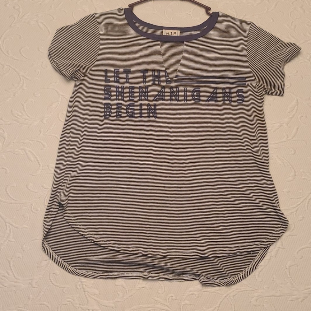 Retro TSHIRT - Picture 2 of 3